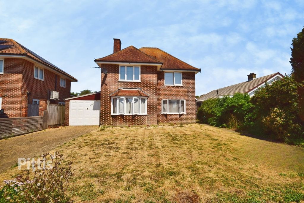 Property photo 1 of 12
