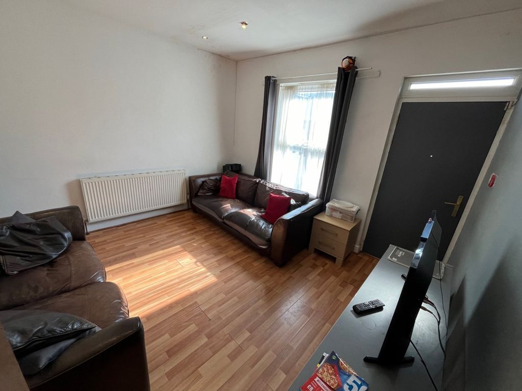 Property photo 2 of 14 Picture No. 01