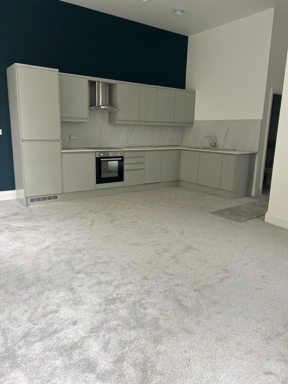 Property photo 1 of 3