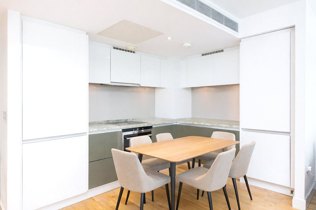 Property photo 2 of 6 Picture No. 13