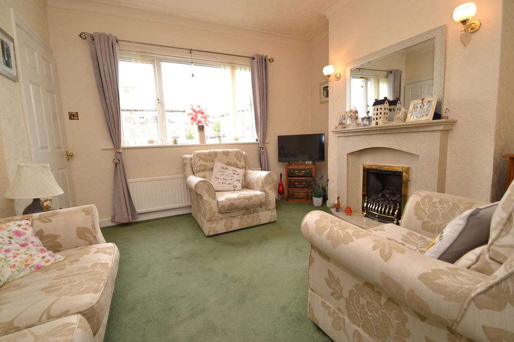 Property photo 2 of 15 Photograph 2