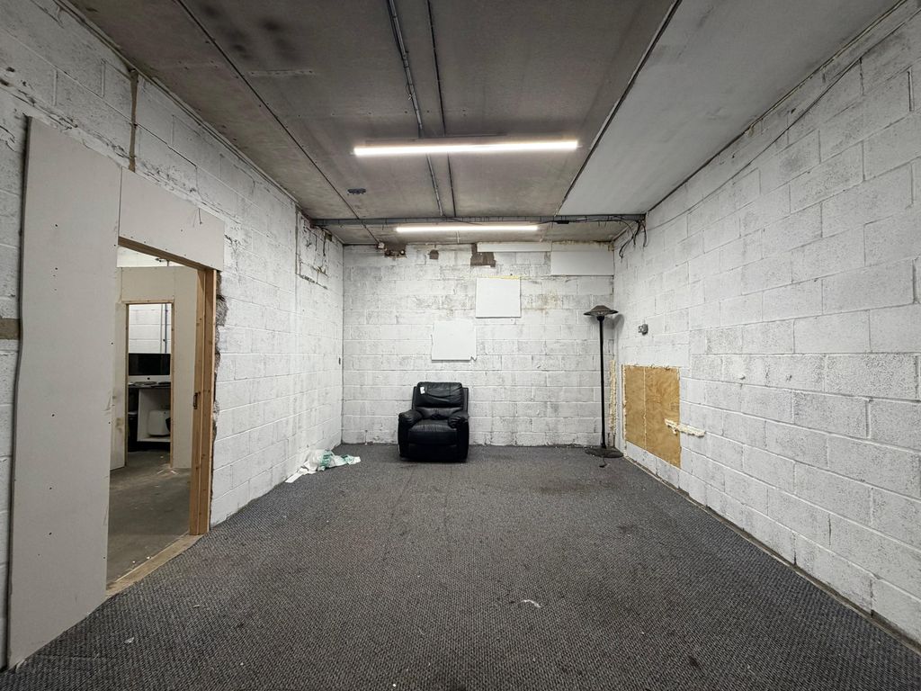 Property photo 2 of 4