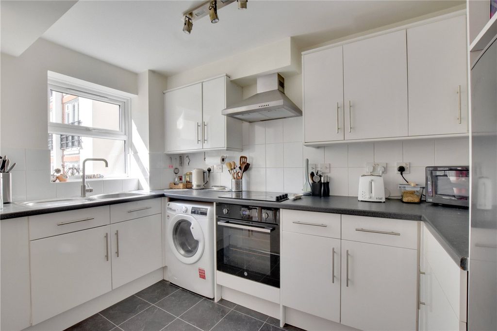 Property photo 3 of 14 Picture No. 08