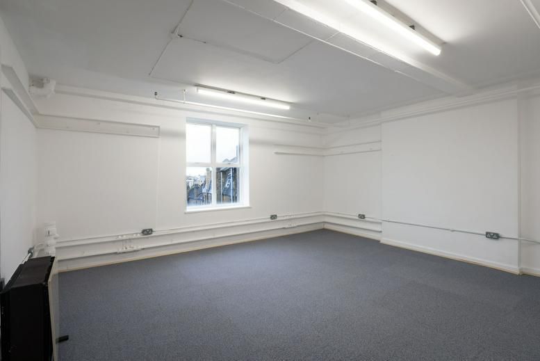 Property photo 2 of 61