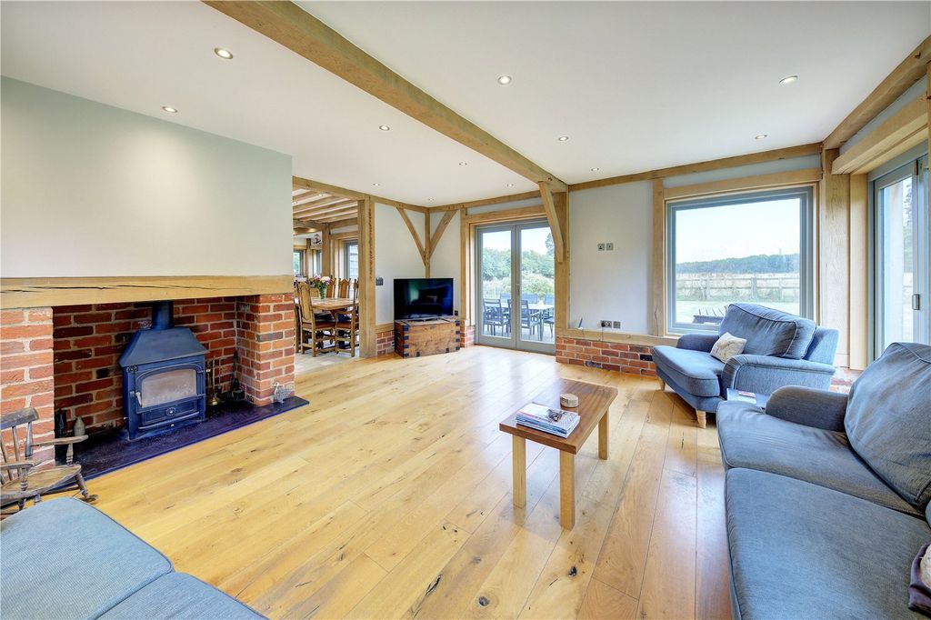 Property photo 2 of 19 Picture No. 22