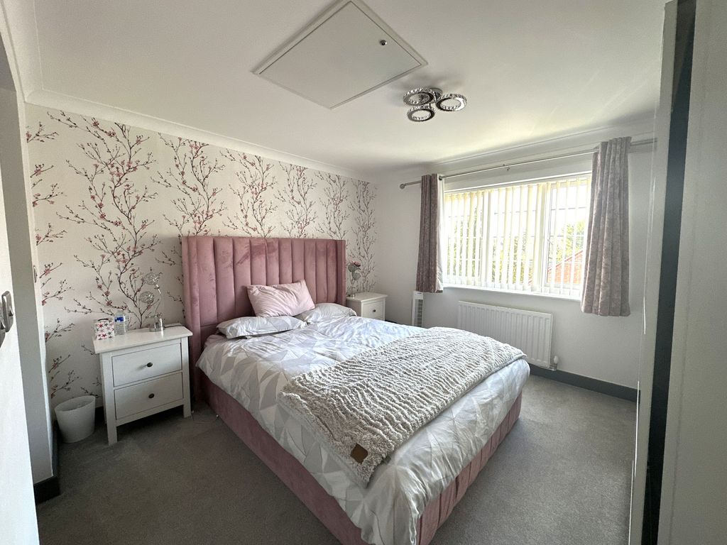 Property photo 2 of 28 Master Bedroom 1