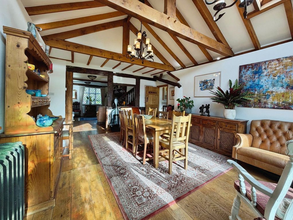 Property photo 3 of 26