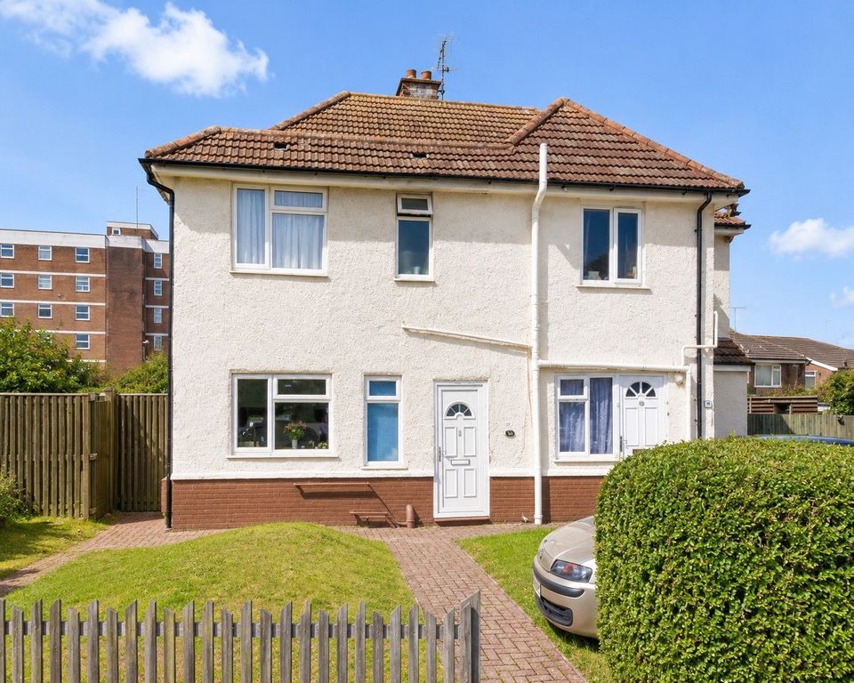 Property photo 1 of 11