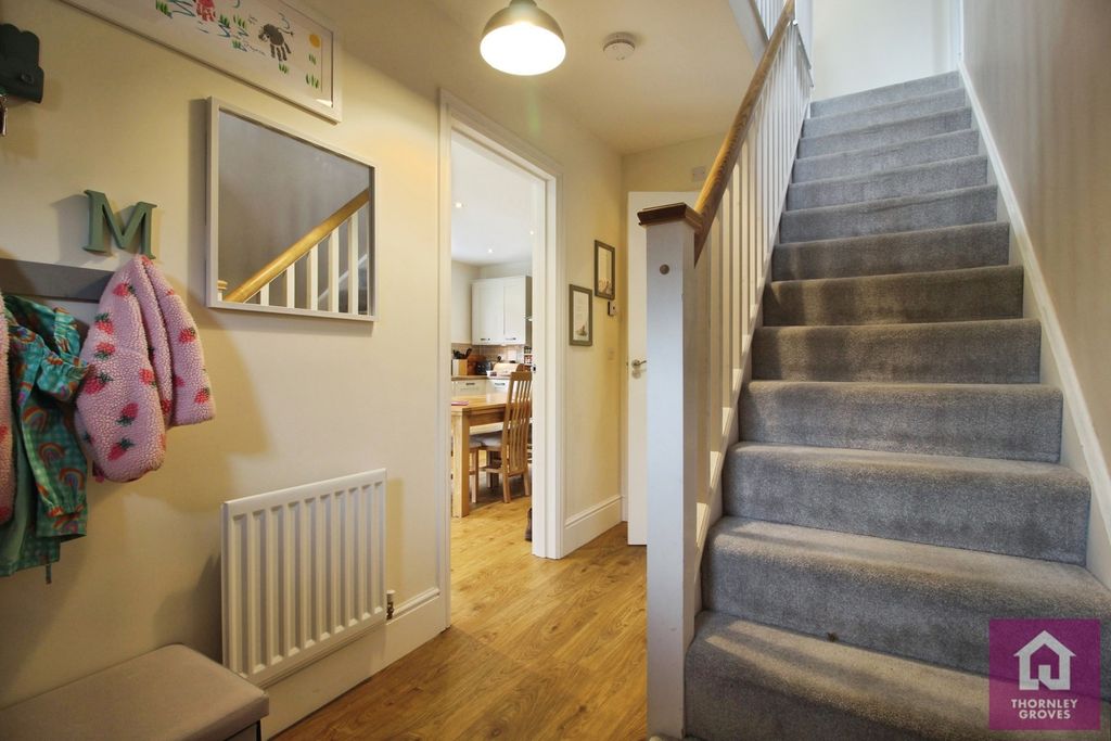 Property photo 2 of 20 Pbox-Img.Jpg