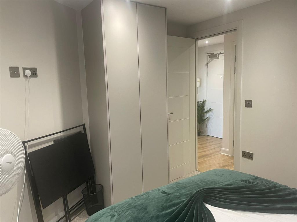 Property photo 2 of 13 Whatsapp Image 2025-08-19 At 15.17.41_81cc914d.Jpg