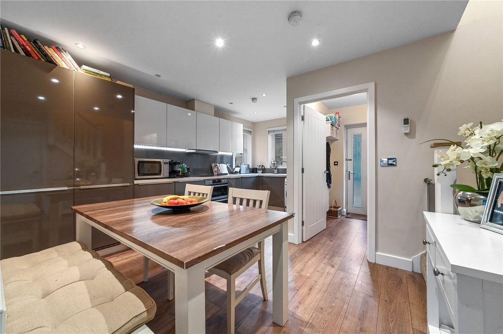 Property photo 2 of 28 Kitchen/Dining Room