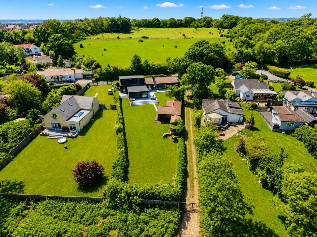 Property photo 2 of 34 4942343