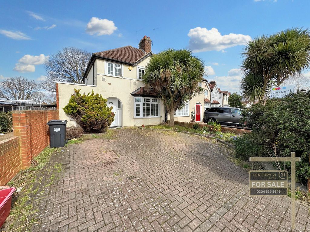 Property photo 2 of 16