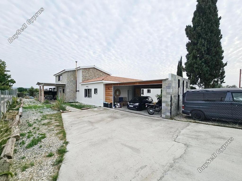 Property photo 3 of 68