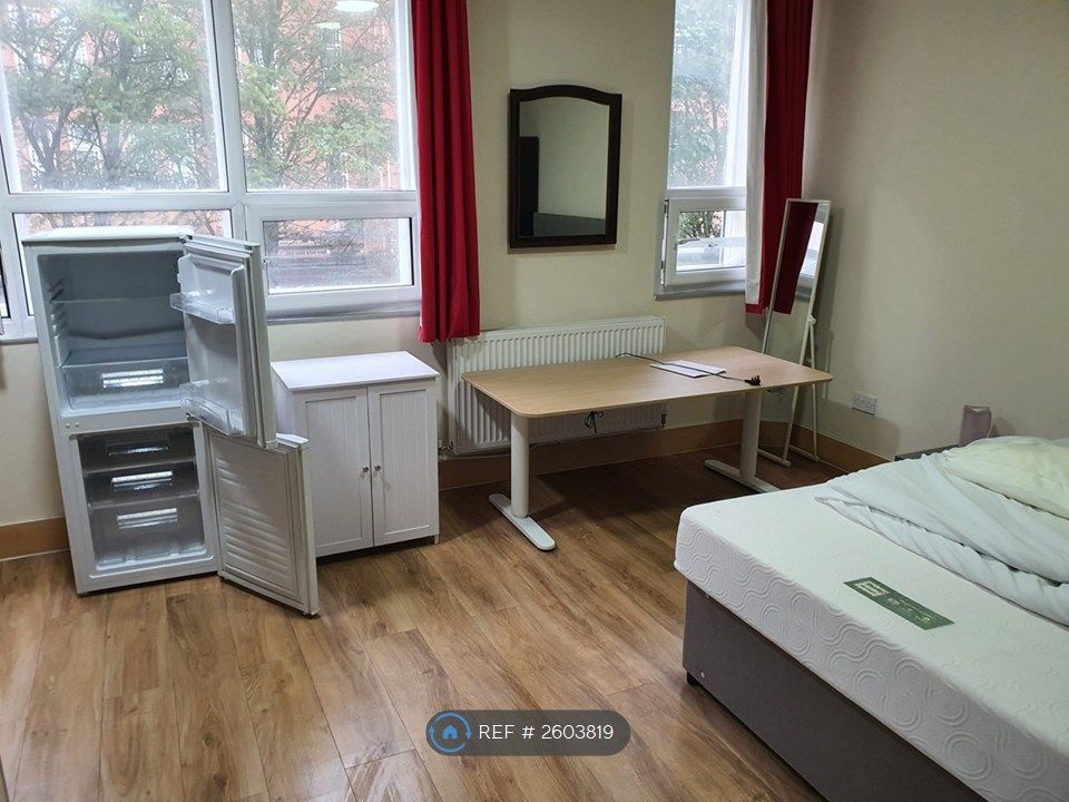 Property photo 1 of 5