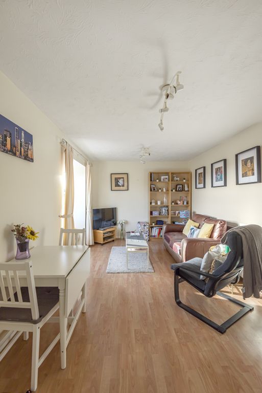 Property photo 2 of 7 685415 (7)