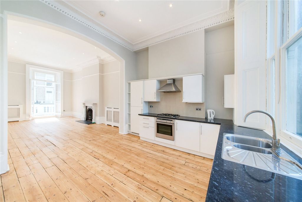 Property photo 1 of 12 Kitchen