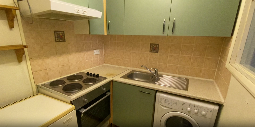 Property photo 3 of 4