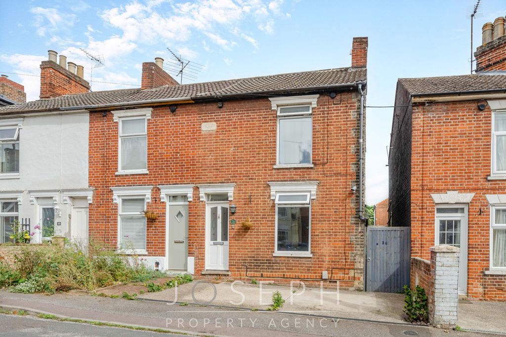 Property photo 1 of 12