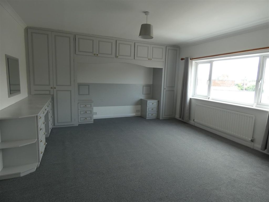 Property photo 1 of 8 P1780608.Jpg