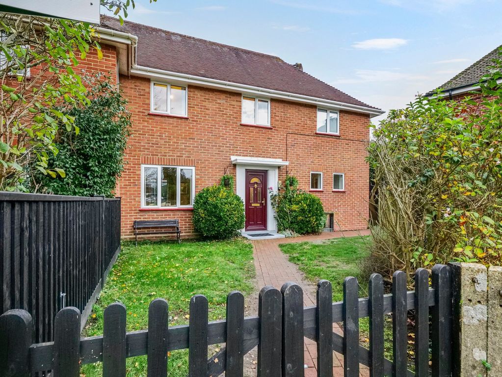 Property photo 1 of 28