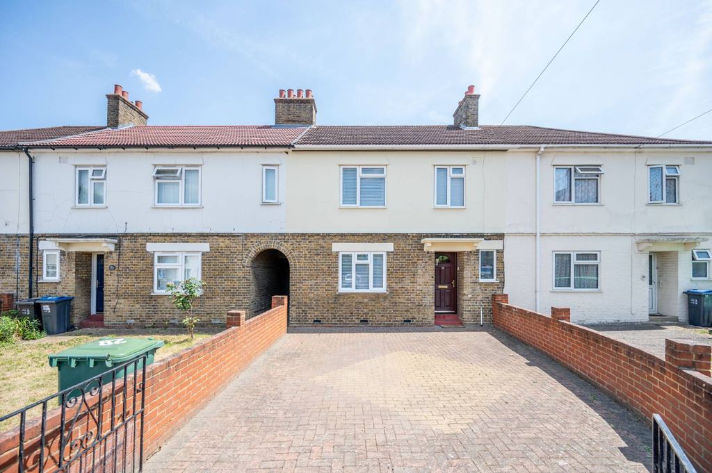 Property photo 1 of 12