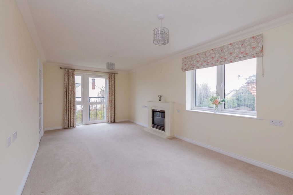 Property photo 3 of 10