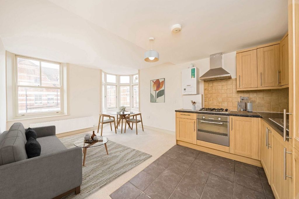 Property photo 1 of 4