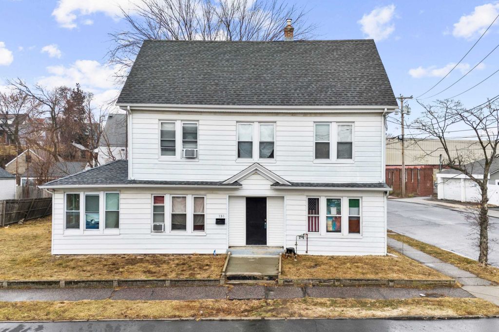 Property photo 1 of 31