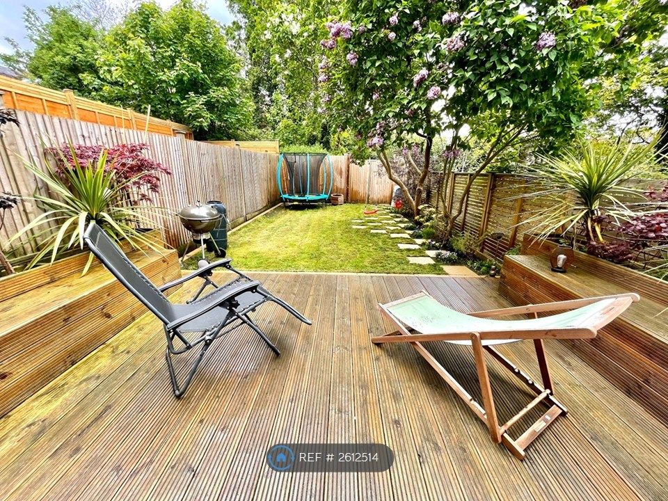 Property photo 1 of 8 Garden