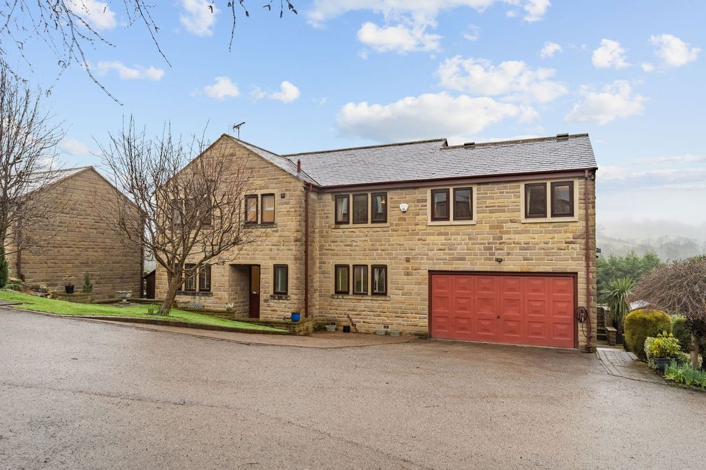 Property photo 1 of 26