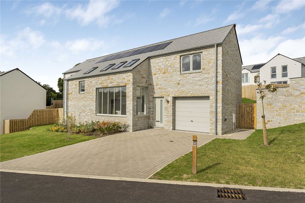 Property photo 1 of 22 Picture No. 35