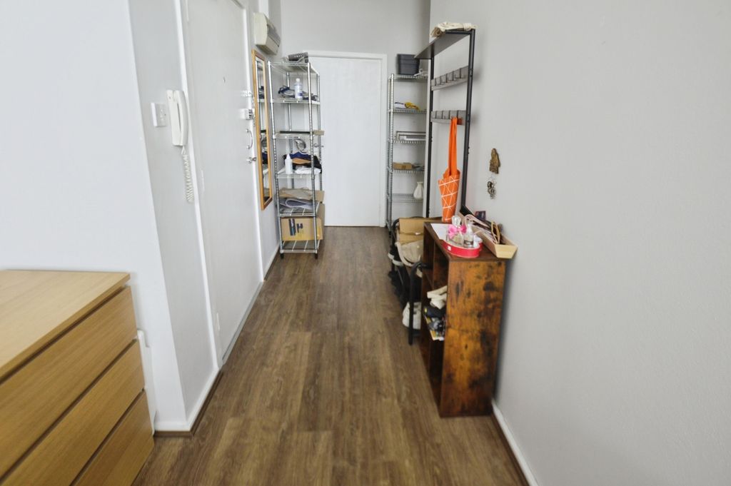 Property photo 2 of 11 Pbox-Img.Jpg