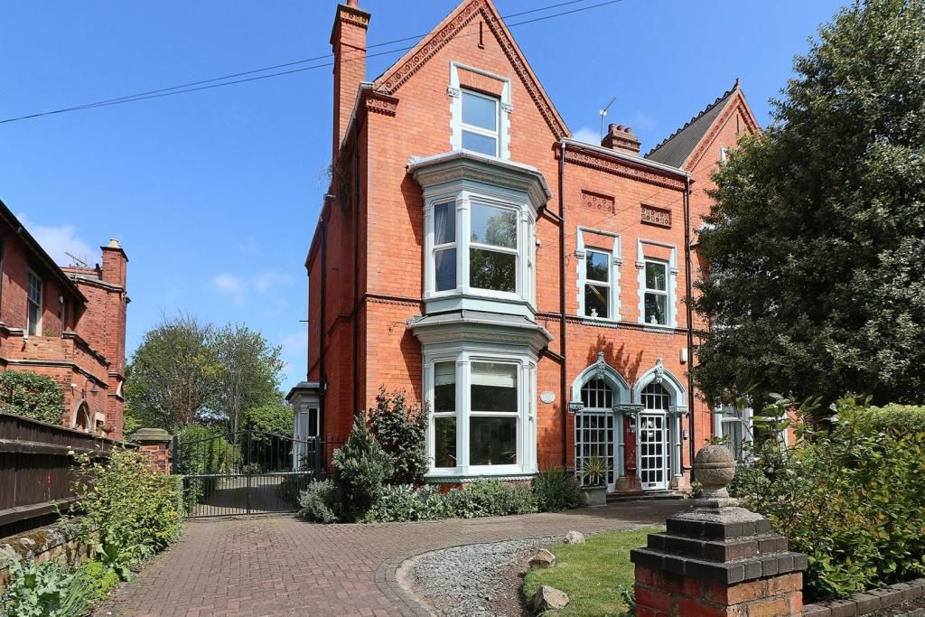 Property photo 1 of 26