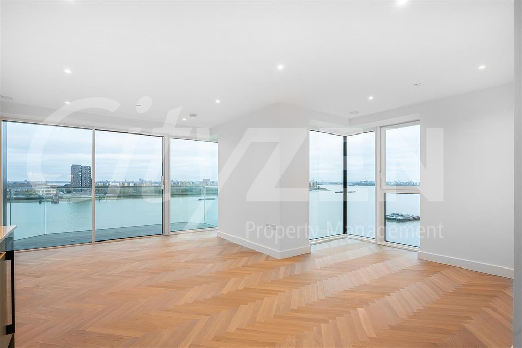 Property photo 3 of 22 Reception (Unit 502)