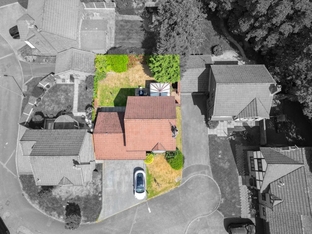 Property photo 2 of 40 3858256
