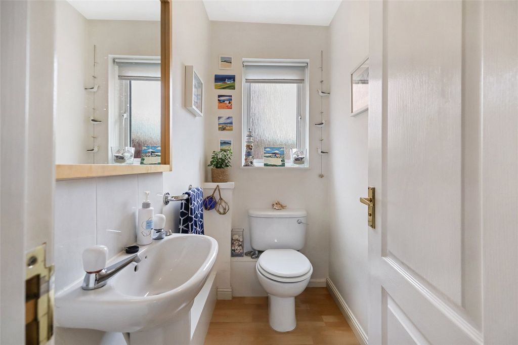 Additional image 5 of 4 bed detached house for saleBrueacre Drive, Wemyss Bay, Inverclyde PA18
