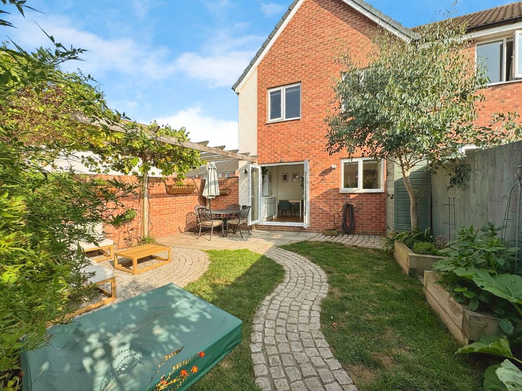 Property photo 1 of 16