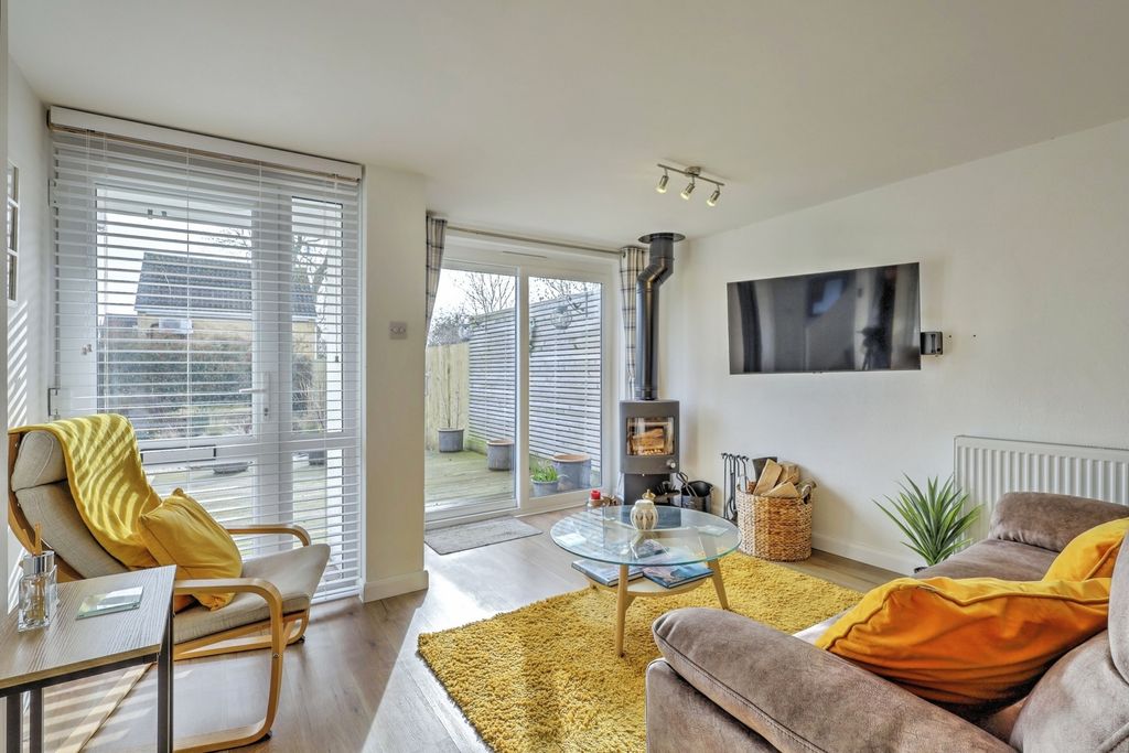 Property photo 2 of 18 Family Room