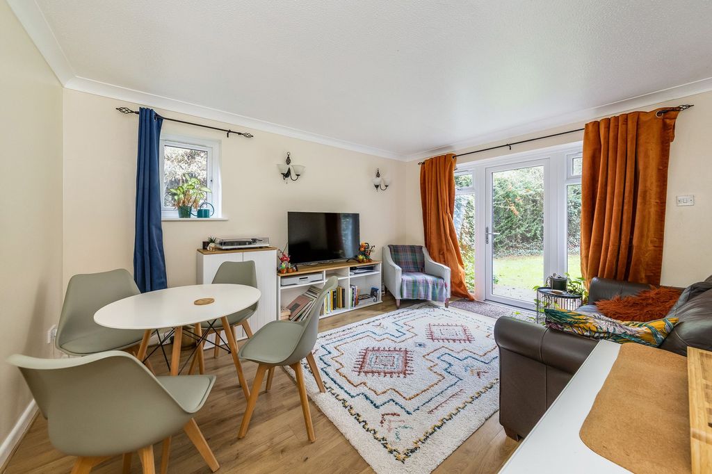 Property photo 2 of 18