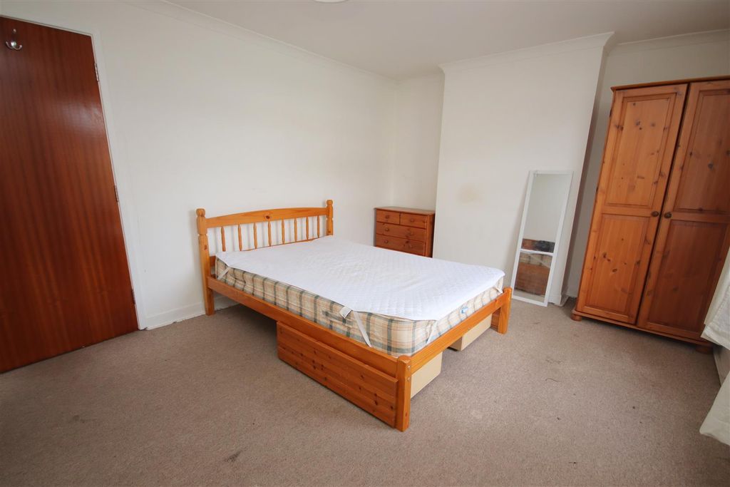 Property photo 3 of 6 Img_0204.Jpg