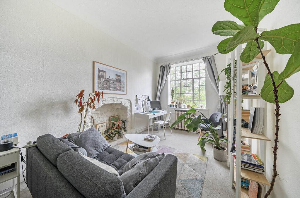 Property photo 1 of 8 1326653-5-6878Ba8...