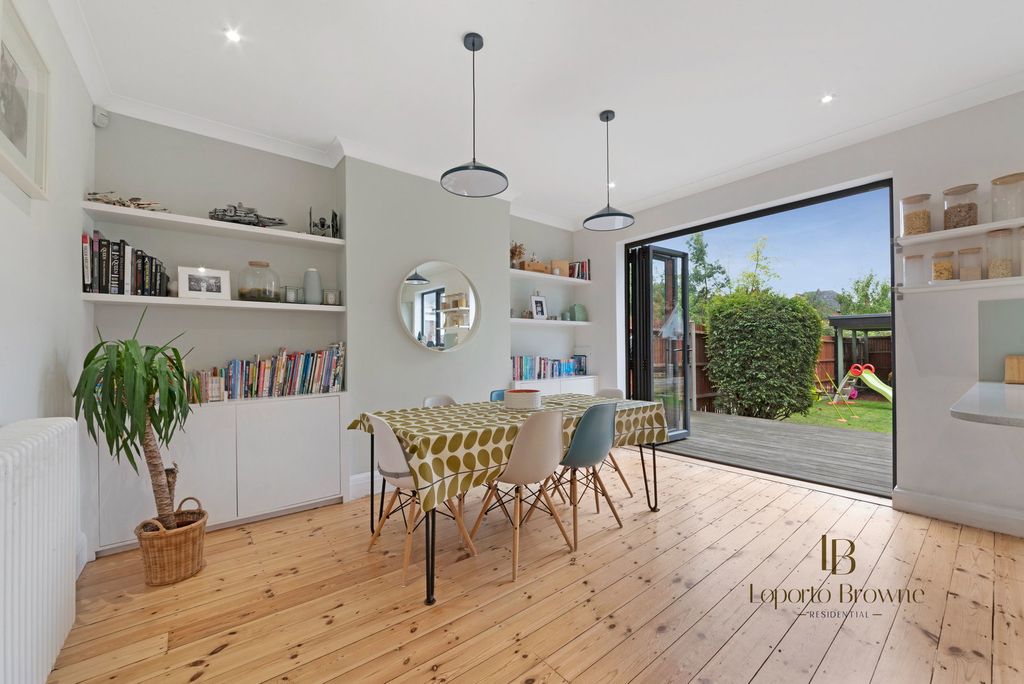 Property photo 1 of 26