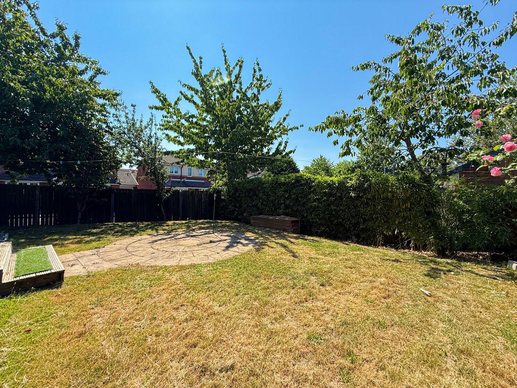 Property photo 2 of 22