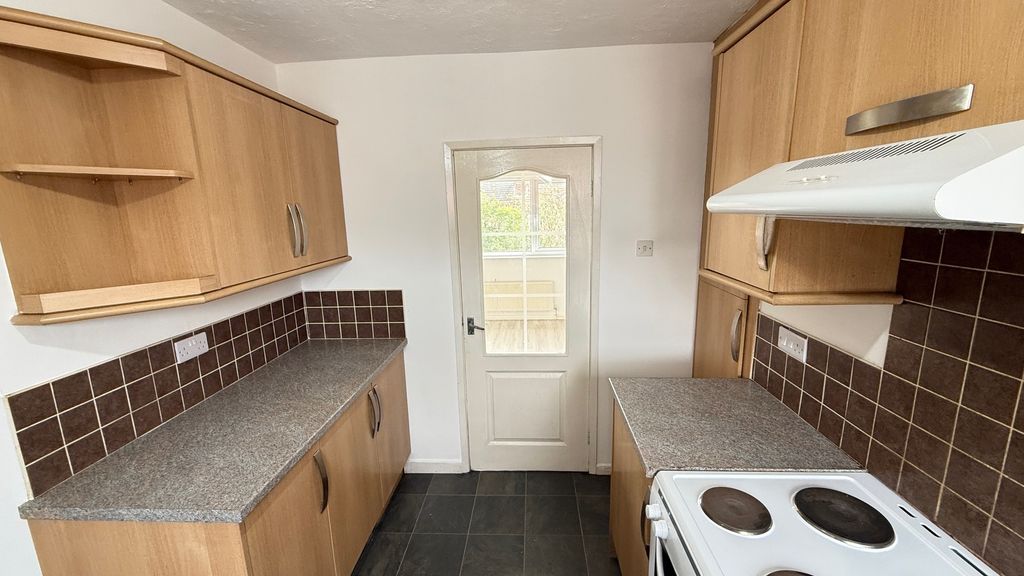 Property photo 3 of 8 Image