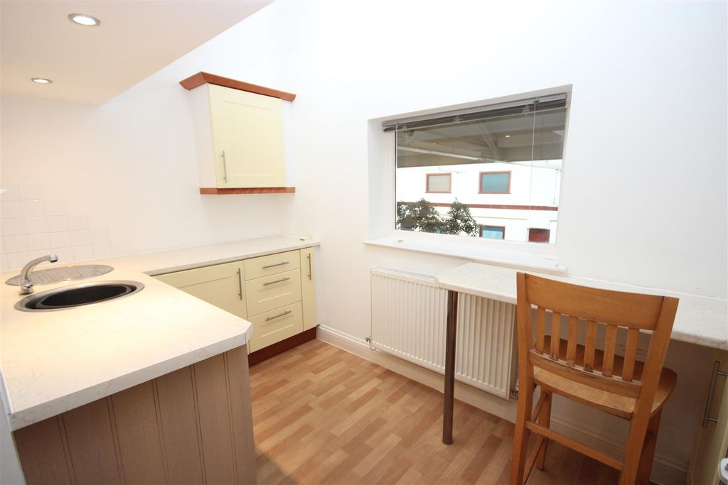 Property photo 3 of 9 Img_7216.Jpg