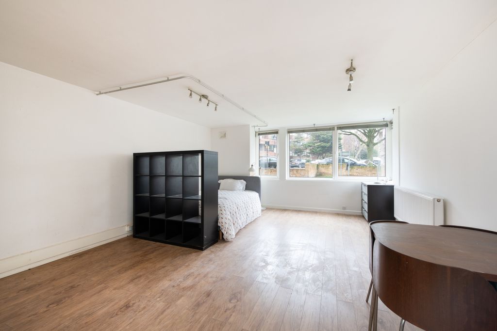 Property photo 1 of 10 Picture No. 13