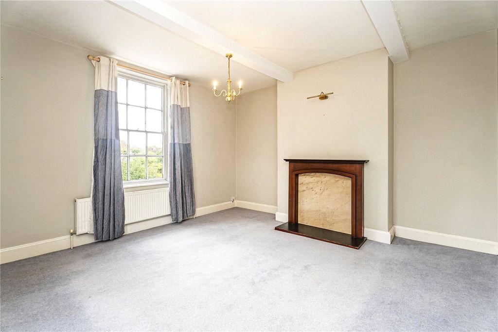 Property photo 2 of 17 Picture No. 01