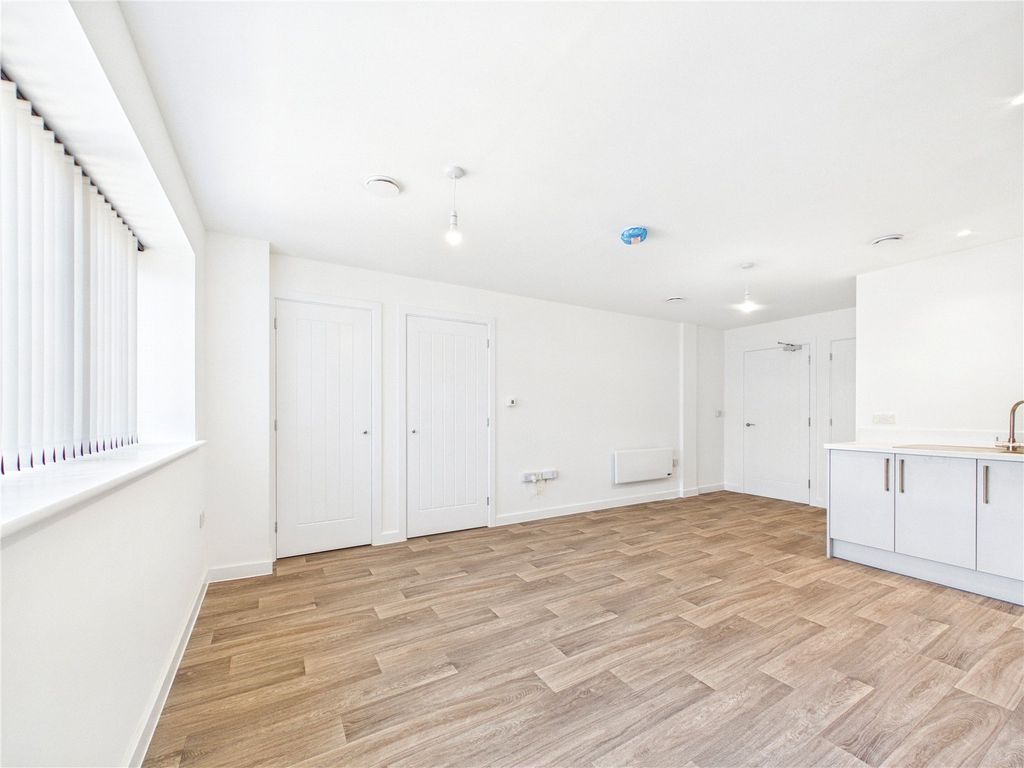 Property photo 3 of 7 Picture No. 04