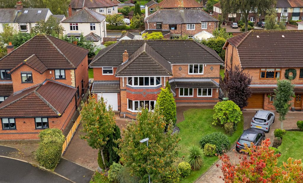 Property photo 1 of 31
